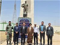 حضور استاندار ايلام در يادمان خلبان شهيد امير غلامرضا چاغروند