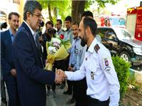 تقدير استاندار از آتش‌نشانان يزدي حاضر در عمليات اطفاء حريق بندر شهيد رجايي