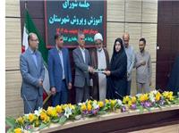 معلمان، چراغ راه و الهام‌بخش آينده‌سازان هستند