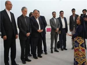 وزير فرهنگ و ارشاد وارد کرمانشاه  شد