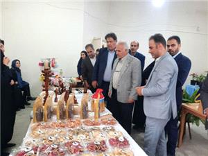 برگزاري نمايشگاه موقت مشاغل خانگي در روستاي قاضي جهان شهرستان آذرشهر