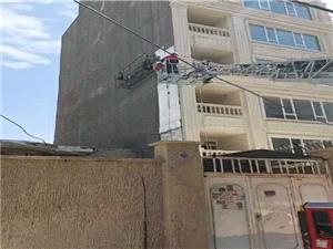 رئيس سازمان آتش نشاني کرمانشاه :کارگر محبوس شده درساختماني درالهيه نجات يافت