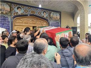 پيکر مطهر شهيد نخبه هسته اي سيد محمدرضا ذاکريان، همسر و فرزندان شهيدش در بابل تشييع شد