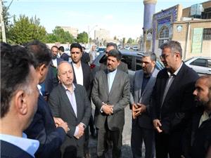 معاون عمراني وزير کشور از پروژه‌هاي عمراني شهر خوي بازديد کرد