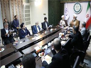 اجراي مصوبات قانوني در استان قم پيگيري مي شود/بازديد اعضاي کميسيون از  شهرک صنعتي محمود آباد قم