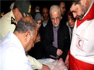 ببينيد|فرماندهي عمليات ملي پاسخ به حريق در يکي از اسکله‌هاي بندر شهيد رجايي