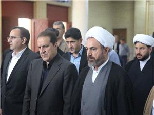 مراسم يادبود جان‌باختگان حادثه بندر شهيد رجايي در ايوان برگزار شد