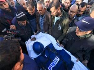 شهادت خبرنگاری دیگر در ادامه حملات به غزه+ عکس