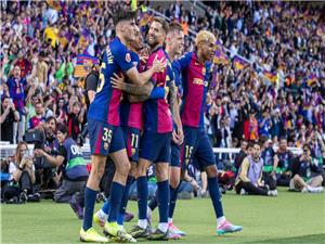 ريمونتادا تاريخيه.. برشلونه يسحق ريال مدريد في الکلاسيکو (فيديو)