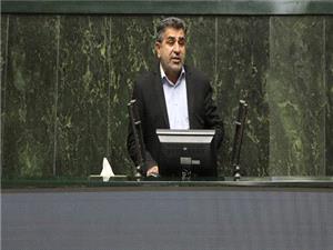 دولت در معرفی وزیر اقتصاد تعلل نکند/ چرا ویلاها برق دارند، اما کارخانه‌ها برق ندارد