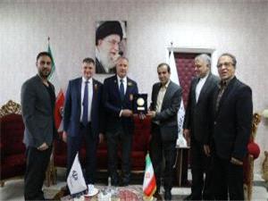 ديدار رايزن مديرکل فدراسيون هاکي روي يخ روسيه با مديرکل امور بين‌الملل وزارت ورزش و جوانان