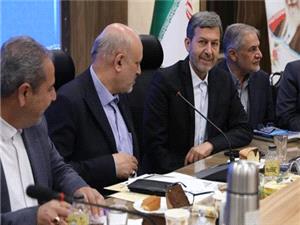 منادی: دانشگاه‌ها موفقیت خود را به چاه نفت گره نزنند