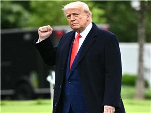 ترامب يجدد دعوته لکندا لتصبح الولايه الـ51: سنحميکم بـ"القبه الذهبيه"مجاناً