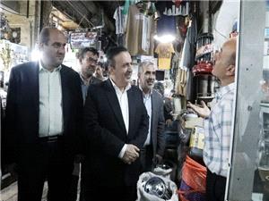 گفت‌وگوي بي‌واسطه استاندار با کسبه بازار تاريخي قزوين