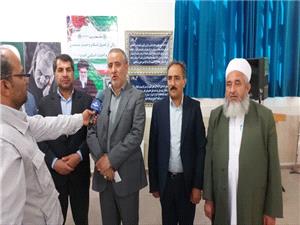 ميان مردم بودن و شنيدن دغدغه‌ هاي آنان يک اصل مهم در دولت چهاردهم است