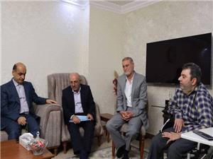استاندار با آزاده سرافراز دوران دفاع مقدس ديدار کرد