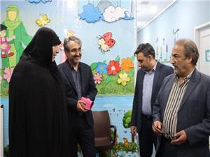 بازديد سرپرست اداره کل امور بانوان استانداري قم از پاتوق فرهنگي نيلوفرانه