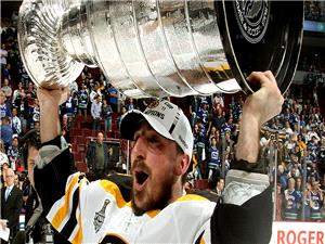 Bruins reportedly deal team legend Brad Marchand to Panthers at trade deadline
