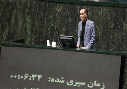 خاموشی‌های گسترده صنعت و کشاورزی را زمین‌گیر کرده است / معلمان باید بی‌نیاز از شغل دوم باشند