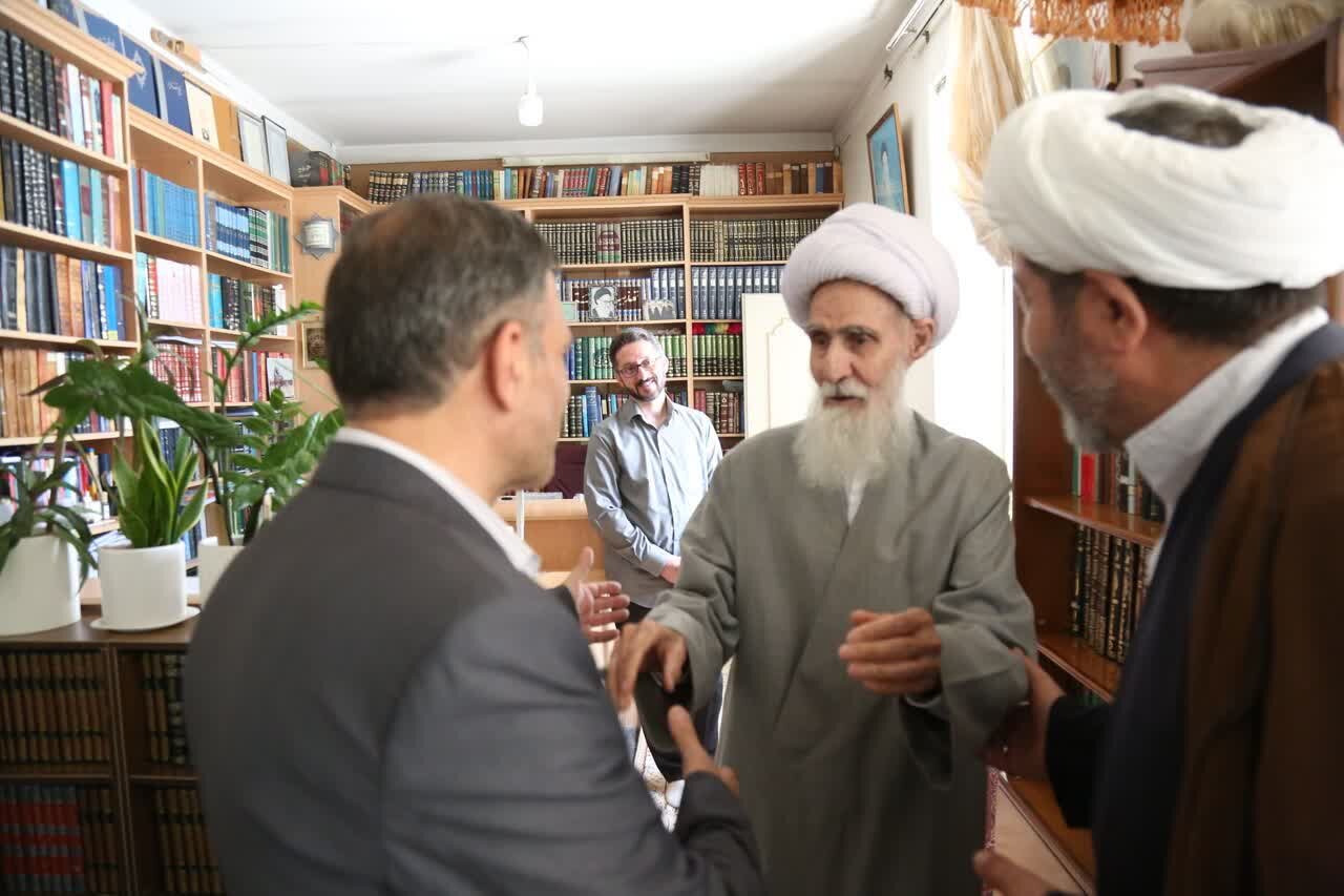 خبرگزاری آریا
